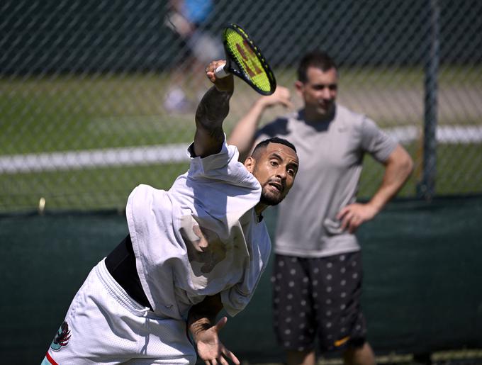 Zmagovalec 20 grand slamov se boji Kyrgiosovega servisa. | Foto: Reuters