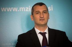 Minister Omerzel: Slovenija bo glasovala proti terminalu v Žavljah