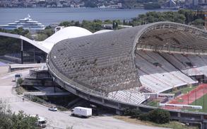 Katastrofa na Poljudu: orkansko neurje odkrilo streho, stadion brez elektrike, škoda velika