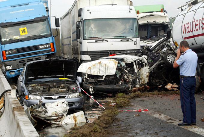 Pri naletih tovornjakov, zlasti na avtocestah, so posledice največkrat žal usodne. | Foto: Reuters