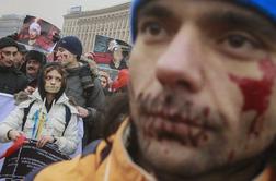 Kljub mrazu na ulicah Kijeva množice protestnikov (foto)