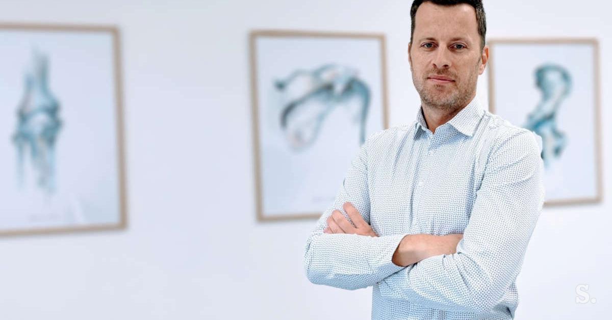 Ortoped dr. Robi Kelc: »Artroza ni konec gibanja, če jo rešujemo ...