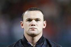 Capello še neodločen glede Rooneya