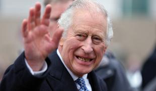 Britanska kraljeva družina razkrila podrobnosti o kronanju #video
