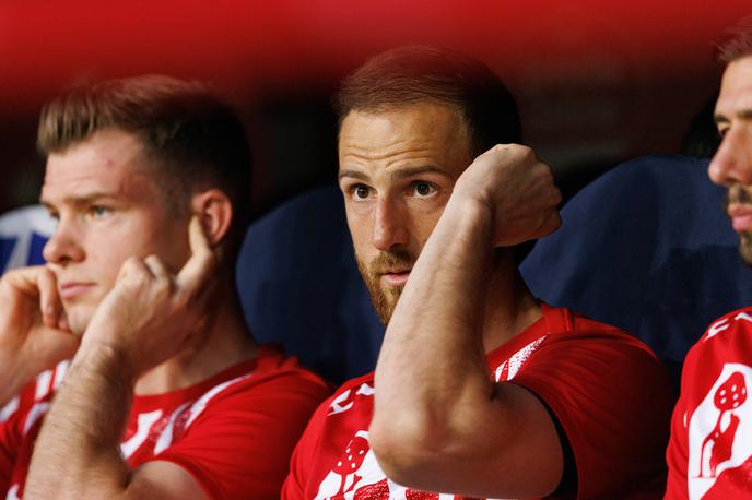Jan Oblak | Jan Oblak je po odpravljeni poškodbi mišice branil na dveh tekmah španskega prvenstva. Prejel je kar pet zadetkov, Atletico pa je izgubil z Elchejem (2:3) ter premagal Athletic Bilbao (3:2).  | Foto Guliverimage