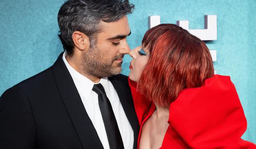 Lady Gaga je postala mama hčerki, znano je tudi njeno ime