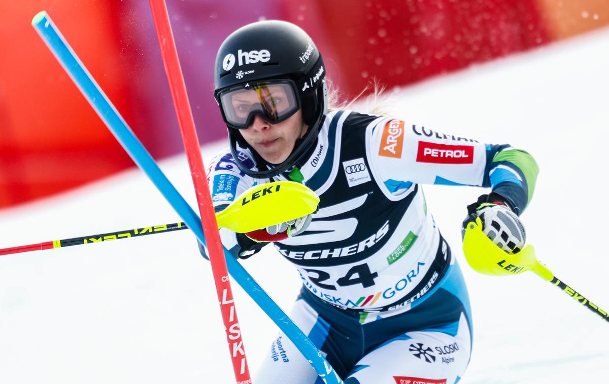 Ana Bucik Jogan Kranjska gora 2025 | Ana Bucik Jogan bo čez teden dni ena od treh slovenskihi smučarka na startu slaloma v Leviju na Finskem. | Foto Filip Barbalić/www.alesfevzer.com
