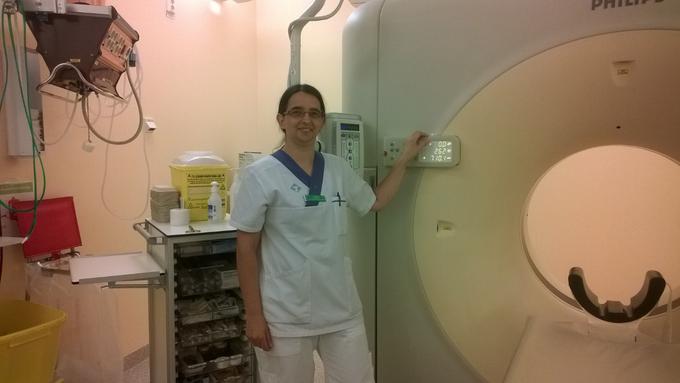 Slovenka Jana Bizovičar zadnjih sedem let živi na Švedskem. V eni od tamkajšnjih bolnišnic dela kot radiologinja. | Foto: osebni arhiv/Lana Kokl