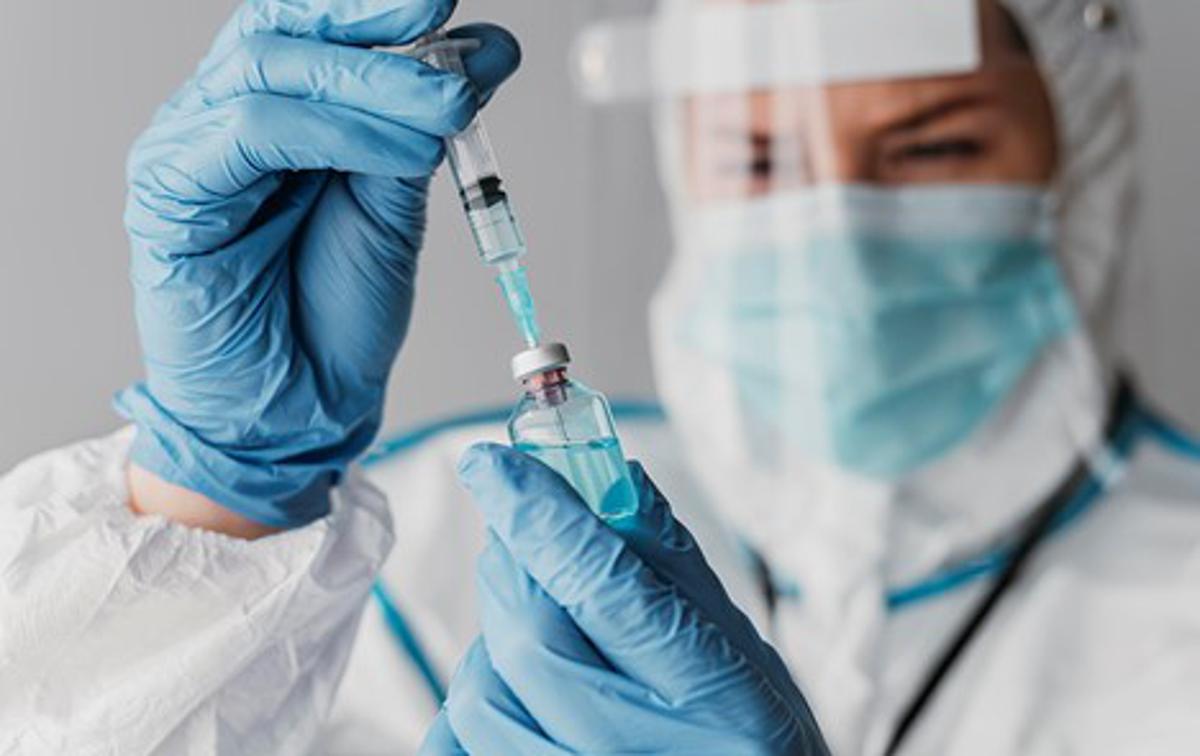 Pfizer_2 | Slovenija bo Hrvaški na njeno zaprosilo za 40 tisoč odmerkov cepiva proti covid-19 proizvajalca Pfizer/BioNTech posodila 40.950 odmerkov tega cepiva.