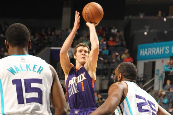 Goran Dragić po bolečinah v hrbtu znova pod koši in to z izjemno predstavo