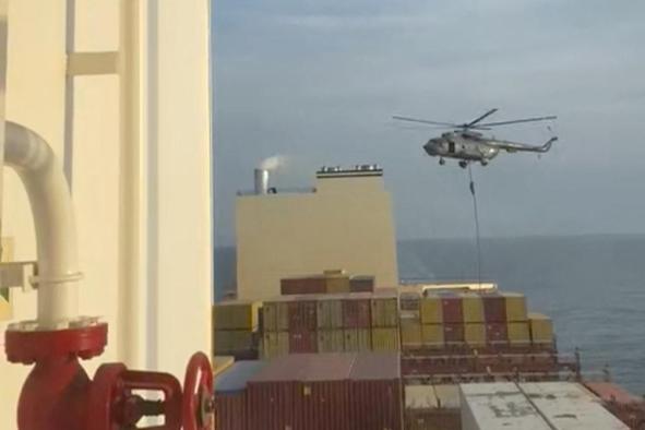 Iran napovedal izpustitev posadke zasežene ladje
