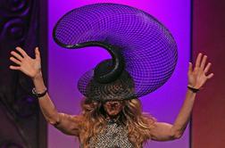 Kaj ima Sarah Jessica Parker na glavi?!