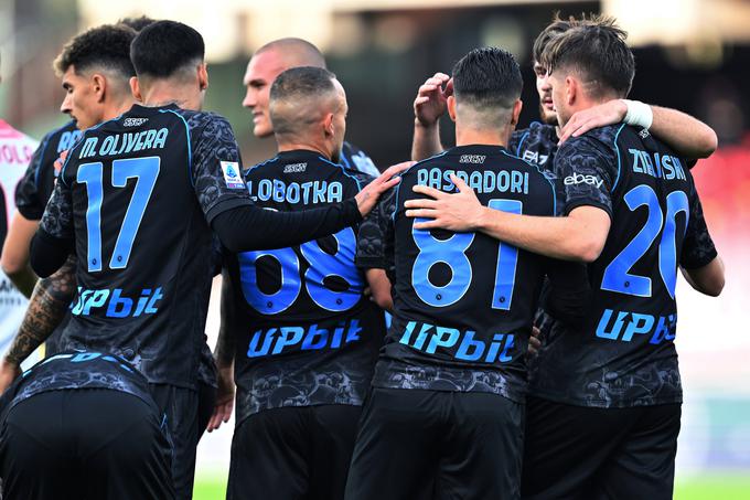 Prvak Napoli je z 2:0 zmagal pri zadnji Salernitani. | Foto: Guliverimage