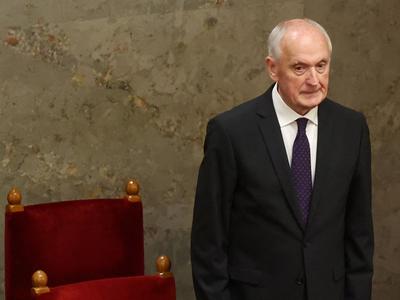 Novi madžarski predsednik Baka prevzel položaj
