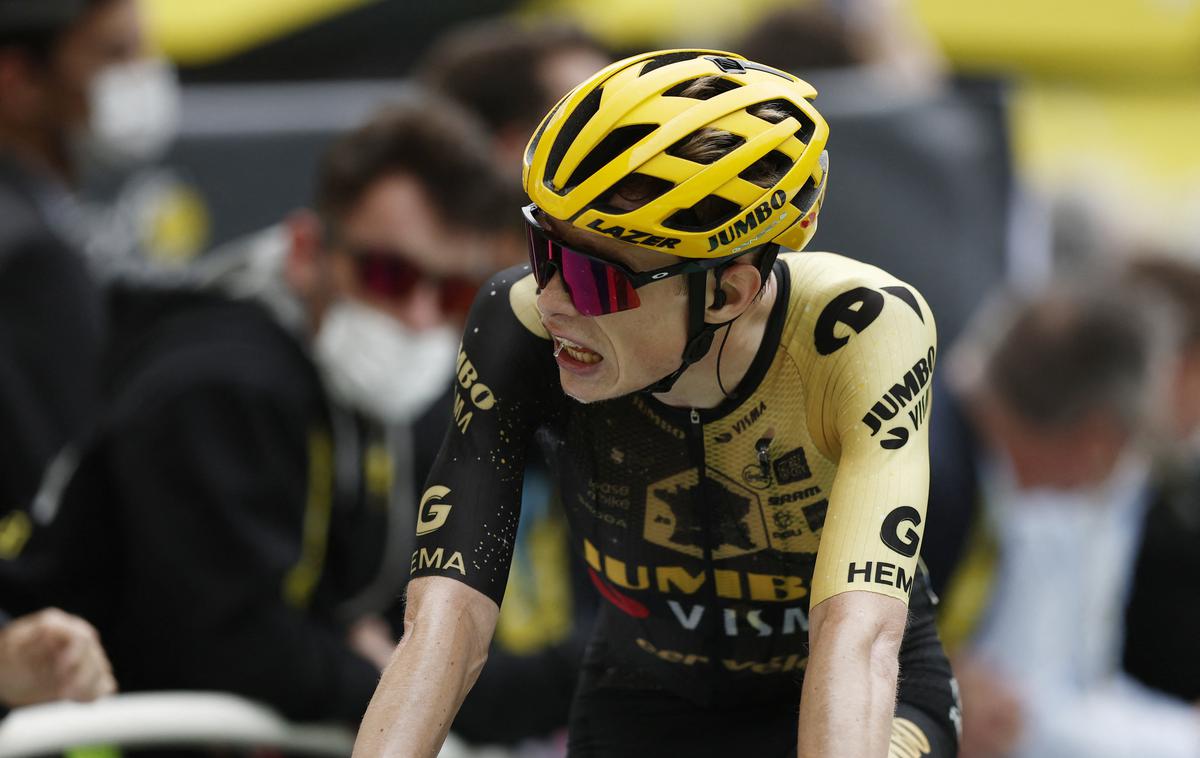 Jonas Vingegaard | Jonas Vingegaard ni mogel odbiti napada Tadeja Pogačarja v zaključku šeste etape. | Foto Reuters