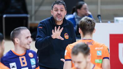 ACH Volley, Calcit in Kanalci brez izgubljenega niza, Krka pa presenetila Mariborčane
