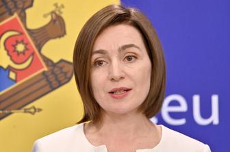 Jo hočejo Rusi nasilno strmoglaviti z oblasti?