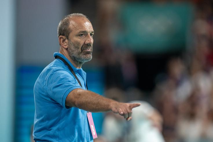Dragan Adžić se je vpisal v zgodovino kot prvi selektor Slovenije, ki je popeljal žensko rokometno reprezentanco na OI. | Foto: Guliverimage