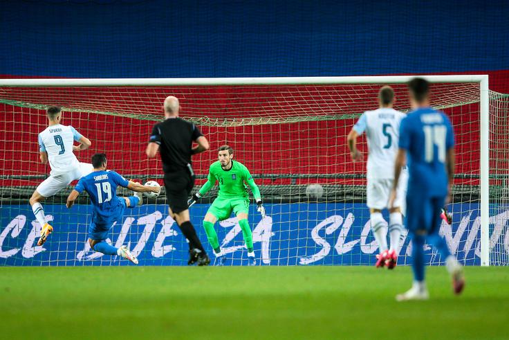 Na srečanju med Slovenijo in Grčijo v Ljubljani, ko je najlepšo priložnost za Slovenijo zapravil Andraž Šporar, je na grških vratih stal vratar Celtica Vasilis Barkas. | Foto: Grega Valančič/Sportida