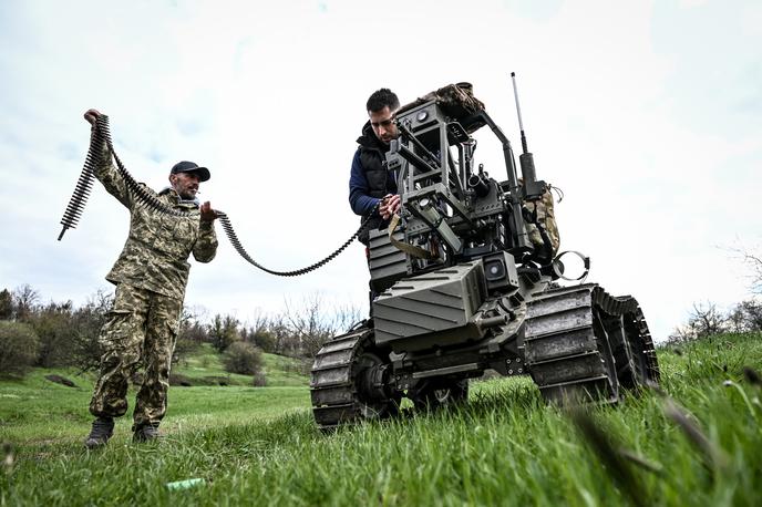 UGV Ukrajina | Ukrajina hitro širi uporabo brezpilotnih kopenskih vozil (UGV). | Foto Guliverimage