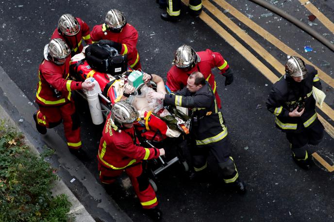 eksplozija, Pariz, 12. 1. 2019 | Reševalci so na prizorišču včerajšnje eksplozije našli še eno žrtev. | Foto Reuters