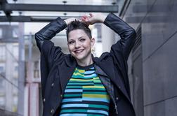 Tanja Žagar na oder pripeljala sina Karla, ki je pokazal svoje plesne veščine #video