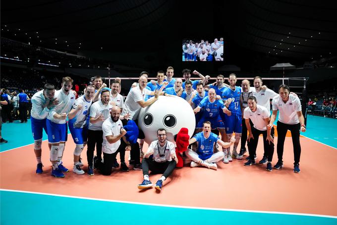 Od petka do nedelje slovenske odbojkarje čakajo odločilni spopadi za preboj na olimpijski turnir v Parizu. | Foto: VolleyballWorld