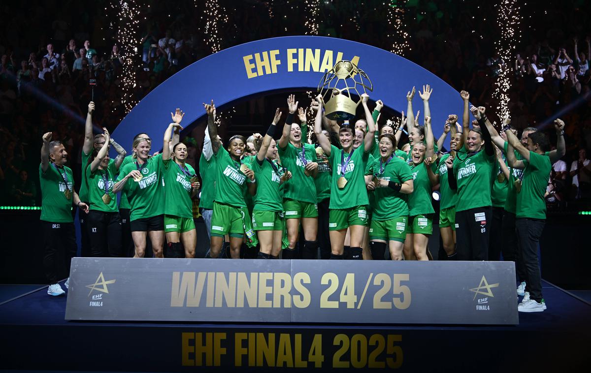 Györ | Rokometašice madžarskega Györa so v finalu lige prvakinj v Budimpešti z 29:27 premagale danski Odense in še sedmič osvojile ligo prvakinj.  | Foto Reuters