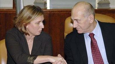 Izraelski premier Olmert vlado obvestil o svojem odstopu