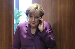 Bela hiša ne prizna niti ne zanika prisluškovanja Angeli Merkel