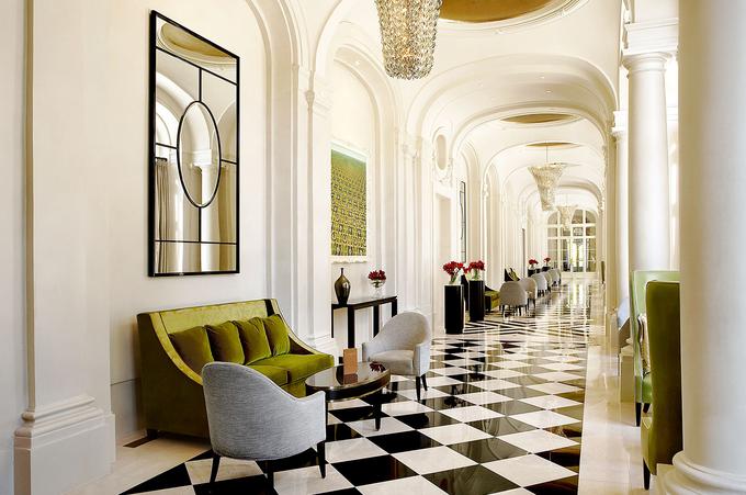 Hotel je del verige Waldorf Astoria, eno od svojih restavracij pa ima tam Gordon Ramsay. | Foto: spletne strani hotelov