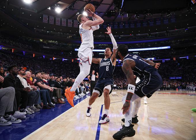Donte DiVincenzo je v zadnjem obdobju, ko manjkajo številni zvezdniki New Yorka, prvi strelec Knicksov. Tokrat je dosegel kar 36 točk in zadel sedem trojk.  | Foto: Reuters