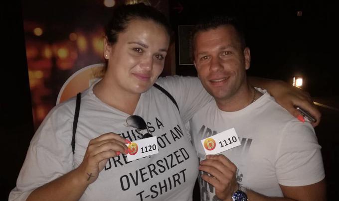 Kandidate v Kopru sta prišla pozdravit tudi Sanja Kerić in Črt Banko, veliki zmagovalec prve sezone Bara na Planet TV. | Foto: Planet TV
