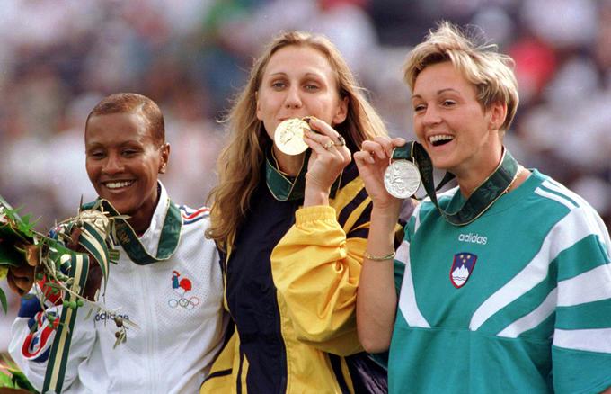 Za olimpijskim naslovom, ki ga je osvojila Švedinja Ludmila Engquist - to so večkrat ujeli pri jemanju dopinga -, je v Atlanti zaostala le stotinko sekunde. | Foto: Reuters