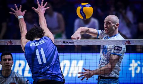 Italijani v boju za finale strli odpor požrtvovalnih Slovencev