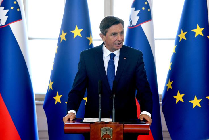 Pahor se želi prepričati, da bo izbrani kandidat med prijavljenimi resnično najboljši in bo tako prepričana tudi večina javnosti. | Foto: STA ,