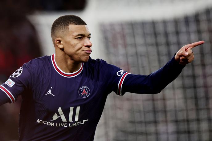 Kylian Mbappe PSG | Dvomov ni več, Kylian Mbappe se po informacijah Marce iz PSG seli k madridskemu Realu. Podpisal naj bi petletno pogodbo, težko 200 milijonov evrov. | Foto Reuters