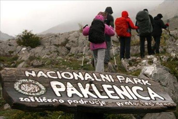 Velebit v soncu in dežju