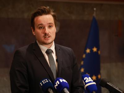 Prepiri, žalitve, odhodi: odbora DZ zavrnila sklepe opozicije glede izjave EU o ravnanju Izraela