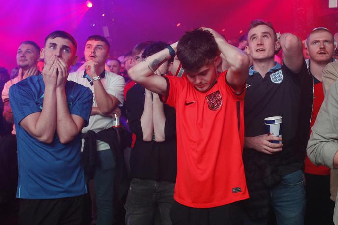 SP Anglija ZDA | Razočaranje in obup navijačev Anglije v Manchestru. | Foto Reuters