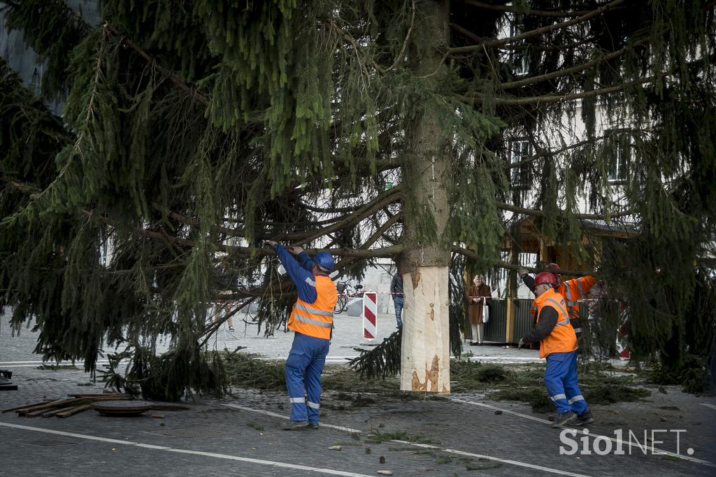 Novoletna smreka v Ljubljani Prešernov trg