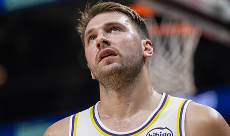 Katastrofalen večer Lakersov, Dončić že v tretji četrtini na klop, Dallas le našel recept