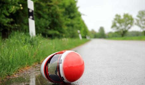 Tragična nesreča pri Dragomlju: v trčenju s traktorjem umrl 44-letni motorist