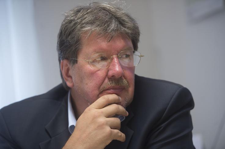 Z opcijsko pogodbo se je NLB leta 2005 zavezala k odkupu 21,3 odstotka delnic frankfurtske banke LHB od družbe Maksima Holding, ki je takrat spadala v krog Igorja Bavčarja . | Foto: Matej Leskovšek