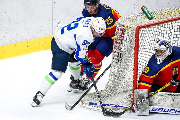 Slovenci v zadnjih minutah strli Romune