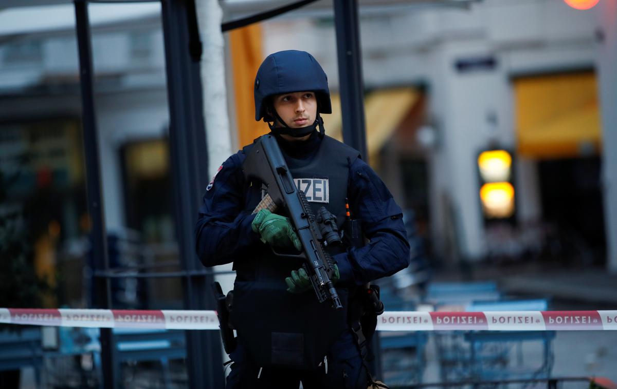 Teroristični napad na Dunaju | V terorističnem napadu na Dunaju so bili ubiti štirje ljudje. | Foto Reuters