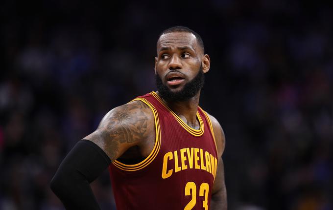 "Kralj" LeBron James bo letos najverjetneje ostal brez naslova v ligi NBA. | Foto: Getty Images