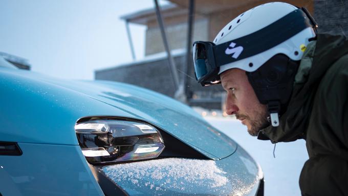 Tako kot z gorami je Aksel Lund Svindal spletel posebno vez tudi z modelom Porsche Taycan. | Foto: 