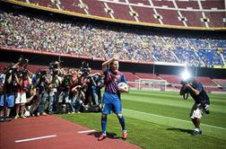 Fabregas se je predstavil na Camp Nouu