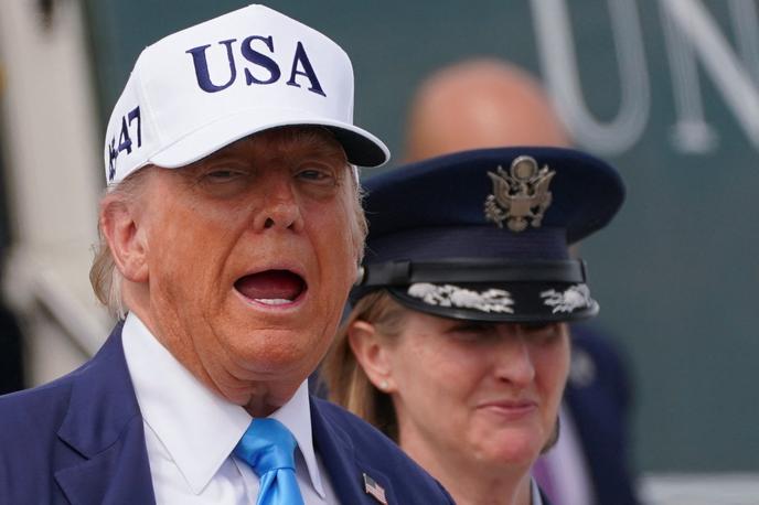 Donald Trump | Ameriški predsednik Donald Trump naj bi identiteto bogatih kupcev razkril "v približno dveh tednih". | Foto Reuters